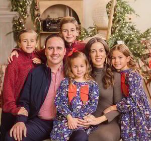 El gobernador  envió un mensaje de paz, unidad y bienestar a todo el estado. El  gobernador de Coahuila, Manolo Jiménez Salinas, acompañado de su esposa Paola