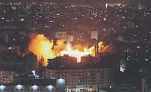 Israel anunció la muerte de un alto comandante iraní de la Fuerza Quds tras un ataque con dron en el noreste del Líbano, según fuentes oficiales.  Las Fuerzas