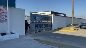 Elementos de la Agencia de Investigación Criminal lograron la aprehensión de un sujeto identificado como Carlos Eduardo, señalado como presunto responsable