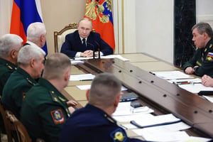 Rusia acusó a Ucrania de atacar con drones una residencia de Vladimir Putin y anunció que revisará su postura negociadora en medio de la guerra.  Rusia acusó