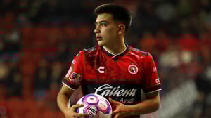    La última actualización de Transfermarkt confirma el auge de una nueva generación de futbolistas mexicanos, cuyo valor marca un cambio de época.  Gilberto