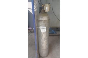 Autoridades federales alertan a seis estados por el robo de un cilindro con gas cloro altamente tóxico, sustraído de una planta potabilizadora en Morelia.