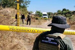 Integrantes del colectivo Sabuesos Guerreras localizaron restos humanos en la sindicatura de Culiacancito, al poniente de Culiacán,