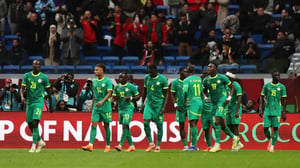    Senegal remontó un gol en contra y derrotó 3-1 a Sudán, convirtiéndose en el primer equipo en clasificar a los cuartos de final de la Copa Africana