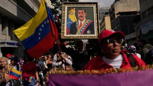 En Caracas, jóvenes chavistas marchan este jueves para pedir la liberación de Nicolás Maduro y Cilia Flores, detenidos por fuerzas estadounidenses tras ataques