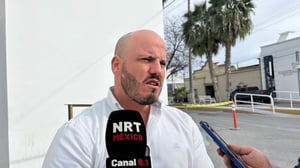 Autoridades estatales y DIF coordinan apoyo médico y traslado aéreo para menor gravemente quemada local.  El Sistema para el Desarrollo Integral de la Familia