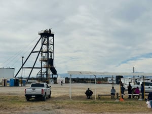 Tras seis meses de trabajos, la localización de restos en la Lumbrera 2 reaviva la esperanza de las familias de los mineros desaparecidos.  Hallazgos recientes