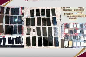 Un operativo en el Cereso de Pachuca aseguró celulares, drogas y armas hechizas, como parte de acciones contra extorsión y delitos de alto impacto.  Durante
