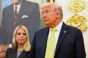 Donald Trump aseguró que Estados Unidos está listo para ayudar a Irán, en medio de protestas reprimidas y crecientes advertencias sobre una posible acción