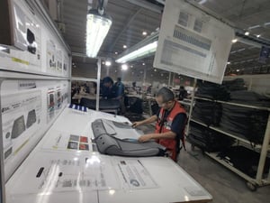 A pesar de ofrecer salarios por encima del promedio regional, transporte y comida gratuita, la empresa DUAL enfrenta dificultades para completar su plantilla