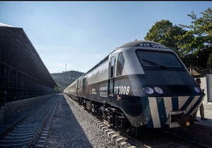 El Tren Interoceánico, detenido tras su sexto accidente, contará en 2026 con 24 mil 296 millones de pesos en subsidios, cubriendo casi toda su operación.