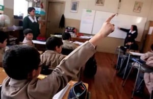 Con el timbre marcando nuevamente el inicio de la jornada escolar, los centros educativos públicos de Piedras Negras retomaron actividades este lunes como