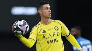 Cristiano Ronaldo volvió a hacerse presente en el marcador en una noche intensa de la Liga Profesional Saudí, aunque su anotación no bastó para cambiar