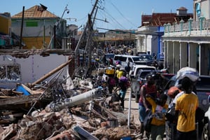 Estados Unidos anunció vuelos humanitarios a Cuba tras el huracán Melissa, con apoyo de 3 millones de dólares para ayudar a familias afectadas.  Estados Unidos