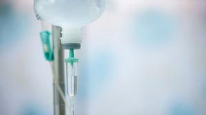 Las mujeres con anemia por deficiencia de hierro causada por sangrados menstruales abundantes podrían beneficiarse mejor de la sustitución intravenosa