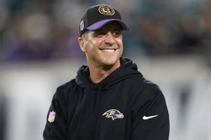    Los New York Giants están a un paso de firmar a John Harbaugh como su nuevo entrenador, en un acuerdo que marcaría un hito financiero en la NFL.
