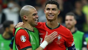    El defensa portugués Pepe expresa su ilusión por ver a Cristiano Ronaldo coronarse campeón mundial en la próxima edición.  En el marco del “Juego