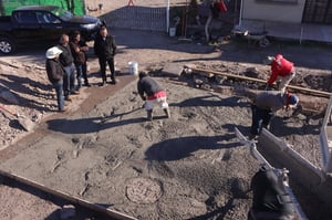 El Gobierno Municipal de San Juan de Sabinas mantiene acciones diarias de infraestructura, enfocadas en mejorar drenaje, vialidades e imagen urbana,