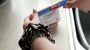 Las autoridades federales de salud señalaron que los medicamentos ampliamente utilizados para bajar de peso, como Wegovy y Zepbound, no están asociados