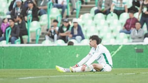    En un partido con alternancias, Santos Laguna y Juárez dividieron honores en el estadio Corona. Los Laguneros no pudieron sostener la ventaja.  Juárez