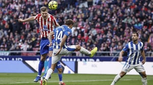 El Atlético de Madrid se impuso por la mínima, 1-0, al Deportivo Alavés en su esperado regreso al Riyadh Air Metropolitano, donde cerca de 60 mil aficionados