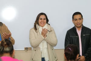 Con el inicio de la modalidad presencial, 32 mujeres de San Juan de Sabinas fortalecen su formación académica mediante la Preparatoria Abierta “Mujeres Echadas