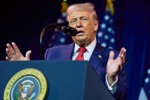 Amnistía Internacional advirtió que los derechos humanos en Estados Unidos se han erosionado durante el segundo mandato de Donald Trump, por prácticas