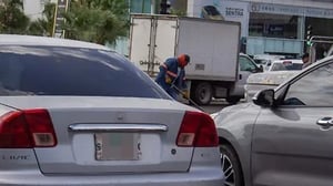 El Frente Cardenista reafirma su apoyo a propietarios de vehículos extranjeros que no pudieron regularizarse bajo el decreto presidencial, ofreciendo