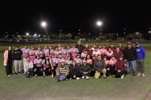 La serie final de la Liga Municipal de Sóftbol Femenil Categoría B inició en Nueva Rosita, destacando el crecimiento del deporte femenil y la participación