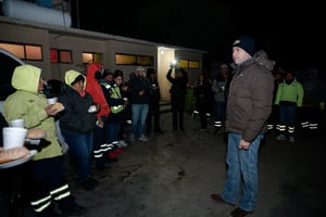 Alcalde  reconoce el trabajo del área de barrido manual. El alcalde de Saltillo, Javier Díaz González, informó que durante el presente año se redoblarán