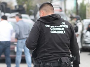 Autoridades lograron la aprehensión de dos personas presuntamente relacionadas con el robo de un vehículo ocurrido en la colonia Morelos.  Los detenidos fueron