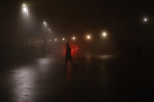Si eres de los que prefieren trasnochar y aprovechar la noche mientras otros ya duermen, podrías estar afectando la salud de tu corazón, advierte una nueva