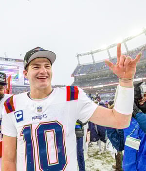    Los uniformes en el Super Bowl van más allá de la estética. Una arraigada superstición y frías estadísticas definen su elección.  Para el Super Bowl