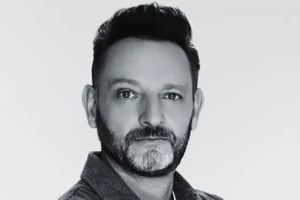 Ricardo Fastlicht reapareció en redes sociales para aclarar un rumor viral que lo daba por muerto, luego de una publicación malinterpretada por usuarios