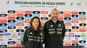    La Selección Femenil de México inicia su 2026 con un exigente duelo ante Brasil, potente rival mundial, en preparación para la eliminatoria.  La Selección