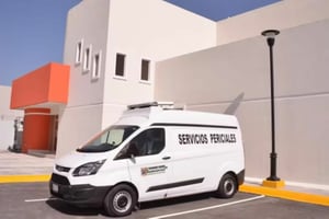 Edelmiro Leal, primo del senador José Ramón Gómez Leal, falleció de un disparo en la cabeza en su domicilio de Reynosa, Tamaulipas.  Un hombre