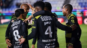    Pachuca recuperó el camino del triunfo en el Clausura 2026 tras superar 2-0 a Juárez, en un partido donde estrenó una indumentaria especial.  Con goles