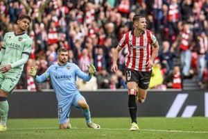 El Athletic Club se impuso 4-2 al Levante en San Mamés y consiguió tres puntos fundamentales para calmar una situación en la tabla que comenzaba a inquietar.