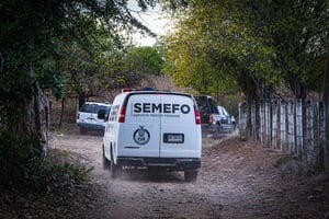 Autoridades mantienen sin cifra oficial el número de cuerpos hallados en fosas clandestinas en El Verde, Concordia; Semefo de Mazatlán permanece bajo resguardo