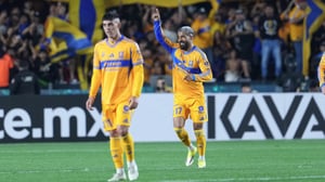    Con una exhibición de poderío en el segundo tiempo, Tigres superó 4-1 al Forge FC y selló su pase a la siguiente ronda de la Concacaf Champions Cup.  Tigres
