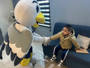 Padres y niños visitaron el Colegio de la Paz, conociendo instalaciones, metodología y al equipo docente que acompaña su aprendizaje.  El Colegio