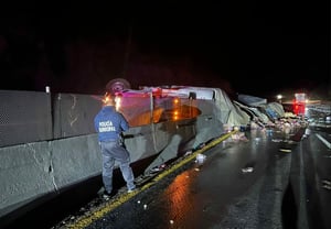 Percance en la madrugada movilizó a las autoridades.  Un accidente de grandes dimensiones interrumpió el tránsito durante varias horas luego