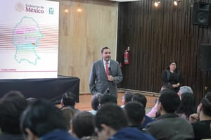 El alcalde de Monclova, presentó ante médicos residentes del HGZ No. 16 en Torreón los incentivos y oportunidades que ofrece la ciudad para fortalecer