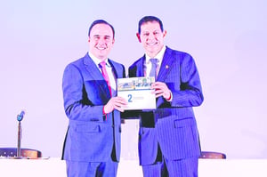 Acompaña gobernador Manolo Jiménez al rector de la UAdeC, Octavio Pimentel, en su segundo informe de resultados.  Al acompañar a Octavio Pimentel Martínez,