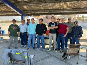 Los obreros insistieron en que el conflicto no es únicamente persona.  Trabajadores activos en la Puerta 3 de AHMSA denunciaron lo que consideran un presunto