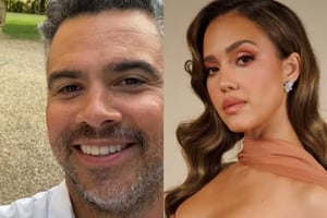 Jessica Alba y Cash Warren concretaron legalmente su divorcio, dos años después de haber anunciado su separación.  La actriz Jessica Alba y el productor Cash
