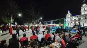 Adultos mayores retoman la diversión y la convivencia con el programa “Unidos con Ritmo”.  El Gobierno Municipal de Múzquiz, a través del DIF Municipal