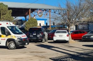 Una movilización se registró la mañana de este lunes en la secundaria Miguel Hidalgo, ubicada en la colonia Bravo de Piedras Negras, luego de que se reportara