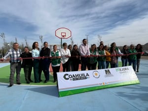 La nueva iluminación, los árboles, las áreas de ejercicio y la renovación general del lugar fortalecen la convivencia entre vecinos y ofrecen un punto