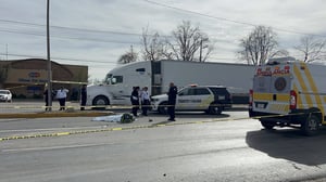   La mañana del miércoles se registró un fatal accidente sobre el bulevar Venustiano Carranza, a la altura del sector conocido como El Cortijo, donde un hombre